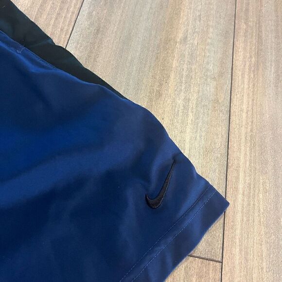 Nike Navy Athletic Workout Running shorts Men Large Bin G-39 - Picture 2 of 6